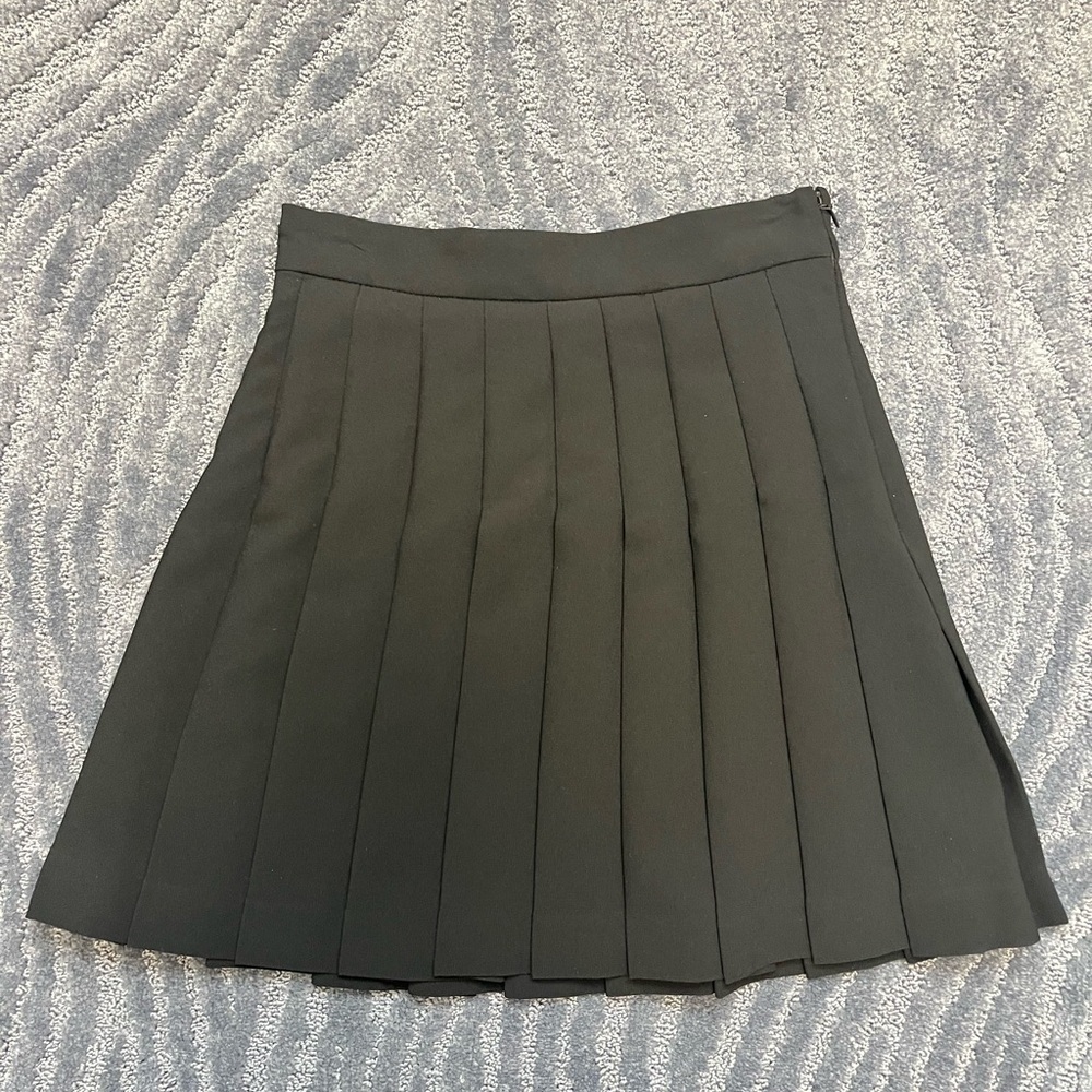 Aritzia Babaton Pistilli Mini Skirt (new, never worn)